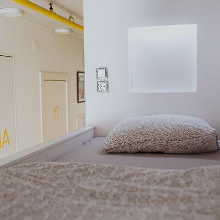 Private Rooms At Hostel63 Zagreb Exterior foto