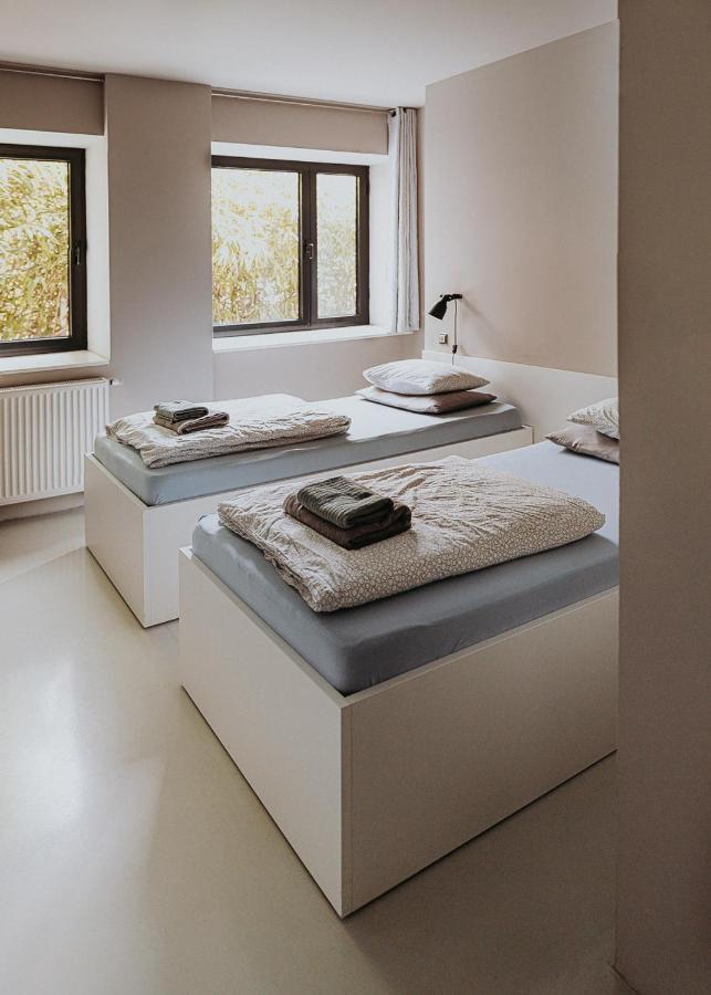 Private Rooms At Hostel63 Zagreb Exterior foto