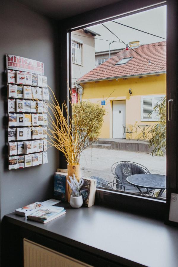 Private Rooms At Hostel63 Zagreb Exterior foto